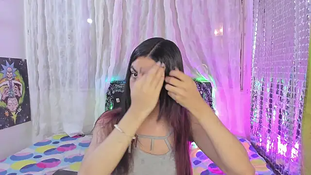 Snapshot of Megan_Miles02 chatting on 20, 12, 2024 Megan Miles02 online show from 20, 12, 2024