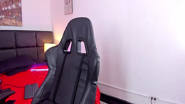 Snapshot of Megan_Miles02 chatting on 8, 3, 2025 Megan Miles02 online show from 8, 3, 2025