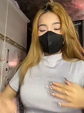 Snapshot of -KathySweet- chatting on 19, 3, 2025 -KathySweet- online show from 19, 3, 2025