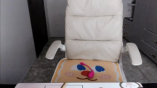 Snapshot of -KathySweet- chatting on 18, 9, 2025 -KathySweet- online show from 18, 9, 2025