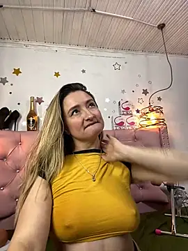 Snapshot of antonella87 chatting on 6, 12, 2024 antonella87 online show from 6, 12, 2024