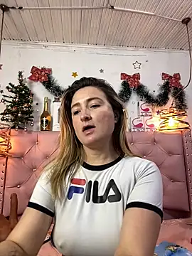 Snapshot of antonella87 chatting on 11, 12, 2024 antonella87 online show from 11, 12, 2024