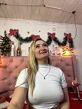 Snapshot of antonella87 chatting on 10, 1, 2025 antonella87 online show from 10, 1, 2025