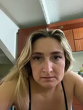 Snapshot of antonella87 chatting on 18, 1, 2025 antonella87 online show from 18, 1, 2025