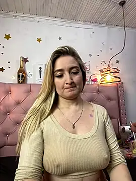 Snapshot of antonella87 chatting on 31, 1, 2025 antonella87 online show from 31, 1, 2025