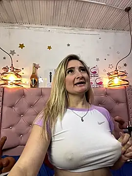 Snapshot of antonella87 chatting on 7, 2, 2025 antonella87 online show from 7, 2, 2025