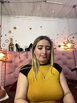 Snapshot of antonella87 chatting on 12, 3, 2025 antonella87 online show from 12, 3, 2025
