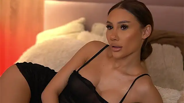 Snapshot of AvaHeath chatting on 2, 3, 2025 AvaHeath online show from 2, 3, 2025