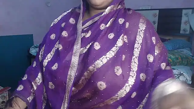 LustyKavita online show from 18, 3, 2025