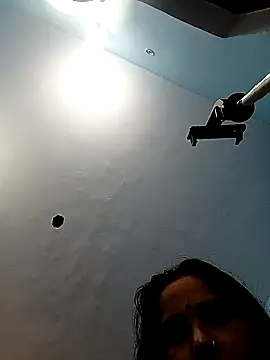 reemacouple007 online show from 28, 10, 2025