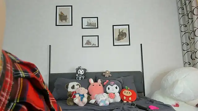 Snapshot of dolly_ll chatting on 18, 3, 2025 dolly ll online show from 18, 3, 2025