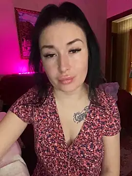 Snapshot of Roxana_Bell chatting on 24, 2, 2025 Roxana Bell online show from 24, 2, 2025