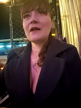 Snapshot of tata_laima__ chatting on 13, 10, 2025 tata laima   online show from 13, 10, 2025