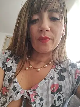 Snapshot of tata_laima__ chatting on 18, 10, 2025 tata laima   online show from 18, 10, 2025