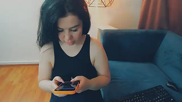 Snapshot of LayaFlow chatting on 3, 4, 2026 LayaFlow online show from 3, 4, 2026