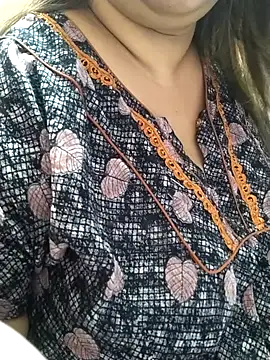 Ravina patil1 online show from 25, 2, 2025