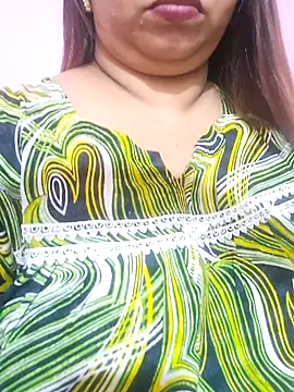 Snapshot of Ravina_patil1 chatting on 20, 7, 2026 Ravina patil1 online show from 20, 7, 2026