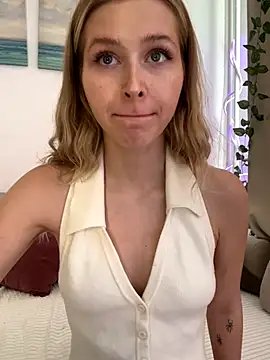 LunaRase online show from 7, 10, 2025