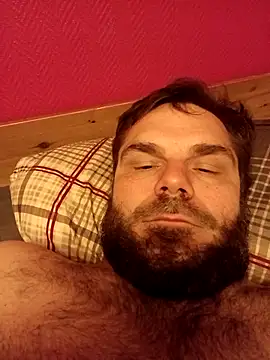 Snapshot of dazel4camcum chatting on 3, 10, 2025 dazel4camcum online show from 3, 10, 2025