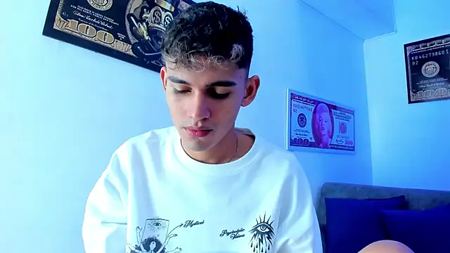 EstebanPerez  online show from 7, 12, 2024