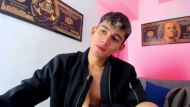 EstebanPerez  online show from 28, 12, 2024