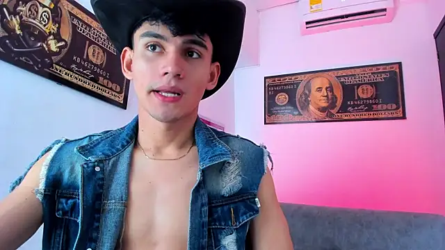 EstebanPerez  online show from 7, 1, 2025