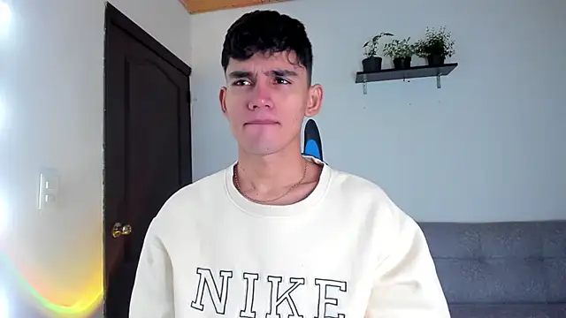 EstebanPerez  online show from 23, 1, 2025