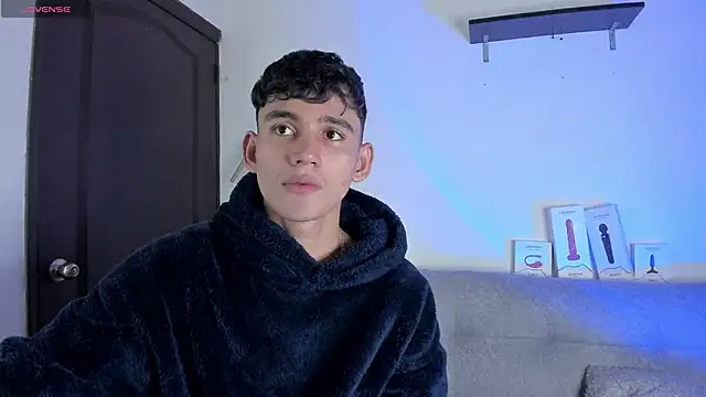EstebanPerez  online show from 5, 2, 2025