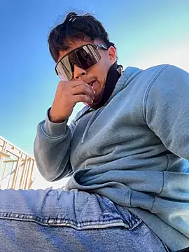 carlozxyz337 online show from 19, 12, 2024