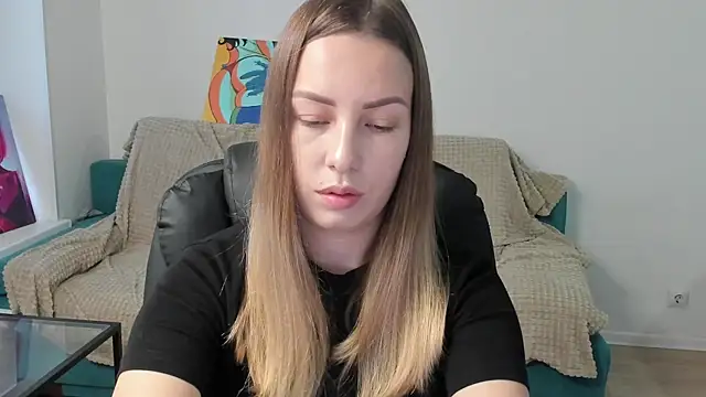 Mia shy1 online show from 28, 11, 2025