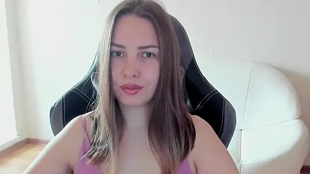 Mia shy1 online show from 13, 5, 2026