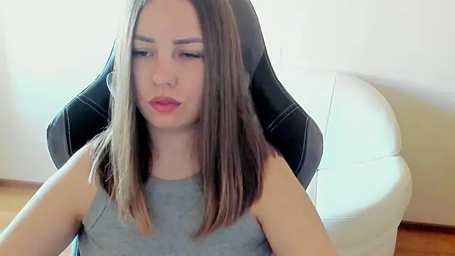 Mia shy1 online show from 18, 5, 2026
