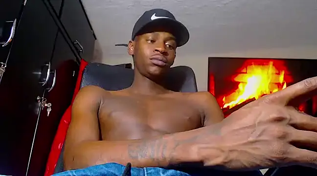 Snapshot of Real1jc chatting on 5, 1, 2025 Real1jc online show from 5, 1, 2025