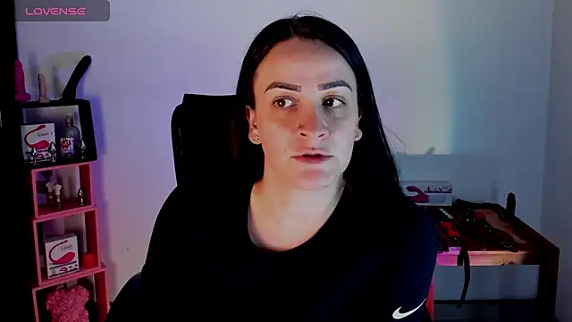 Snapshot of sara_goodgirl13 chatting on 2, 10, 2025 sara goodgirl13 online show from 2, 10, 2025