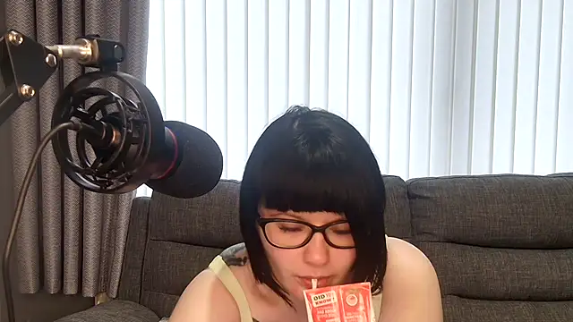 SquirtingIrishShannon online show from 3, 2, 2025