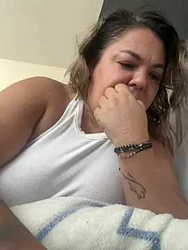 Snapshot of MikyVesela chatting on 21, 7, 2026 MikyVesela online show from 21, 7, 2026