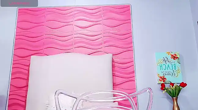 Snapshot of Veronica_Tits chatting on 5, 2, 2025 Veronica Tits online show from 5, 2, 2025