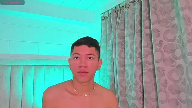 JulianRose 1 online show from 15, 1, 2025