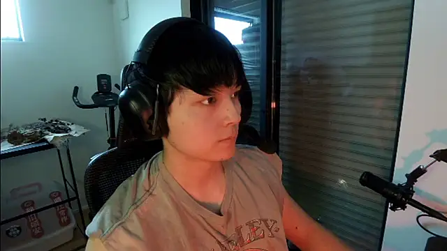 Snapshot of Tkcqcc chatting on 4, 5, 2026 Tkcqcc online show from 4, 5, 2026