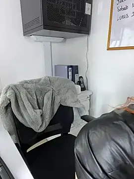 Snapshot of Eyleen_24 chatting on 22, 2, 2025 Eyleen 24 online show from 22, 2, 2025