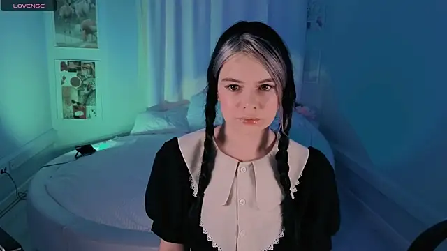 Lil Amelie online show from 14, 10, 2025