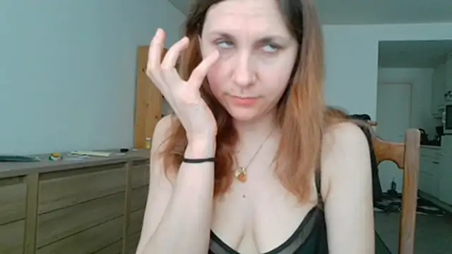 JasmineGlamour online show from 14, 5, 2026