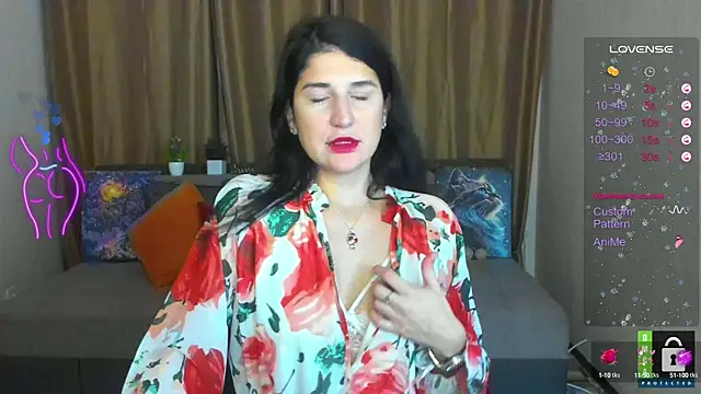 Snapshot of Alianna_Solo_Kisses chatting on 7, 1, 2025 Alianna Solo Kisses online show from 7, 1, 2025
