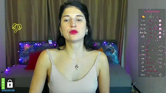 Snapshot of Alianna_Solo_Kisses chatting on 20, 1, 2025 Alianna Solo Kisses online show from 20, 1, 2025