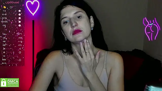 Snapshot of Alianna_Solo_Kisses chatting on 2, 2, 2025 Alianna Solo Kisses online show from 2, 2, 2025