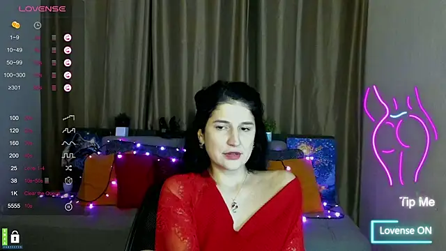 Snapshot of Alianna_Solo_Kisses chatting on 3, 2, 2025 Alianna Solo Kisses online show from 3, 2, 2025