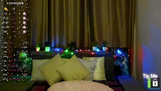 Snapshot of Alianna_Solo_Kisses chatting on 2, 12, 2025 Alianna Solo Kisses online show from 2, 12, 2025