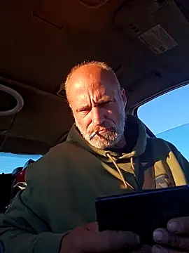 Snapshot of Stickybros2u chatting on 5, 12, 2024 Stickybros2u online show from 5, 12, 2024