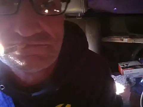 Snapshot of Stickybros2u chatting on 9, 1, 2026 Stickybros2u online show from 9, 1, 2026