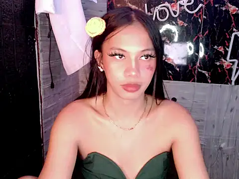 whiteladyboy online show from 23, 10, 2025